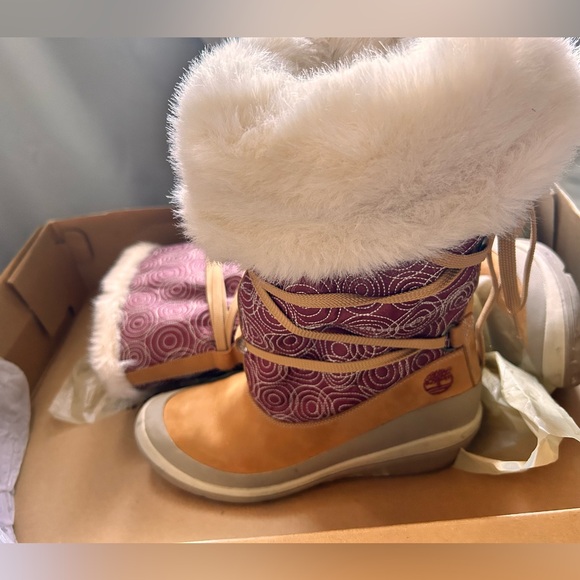 Timbaland boots with fur lining EUC! - Picture 2 of 4
